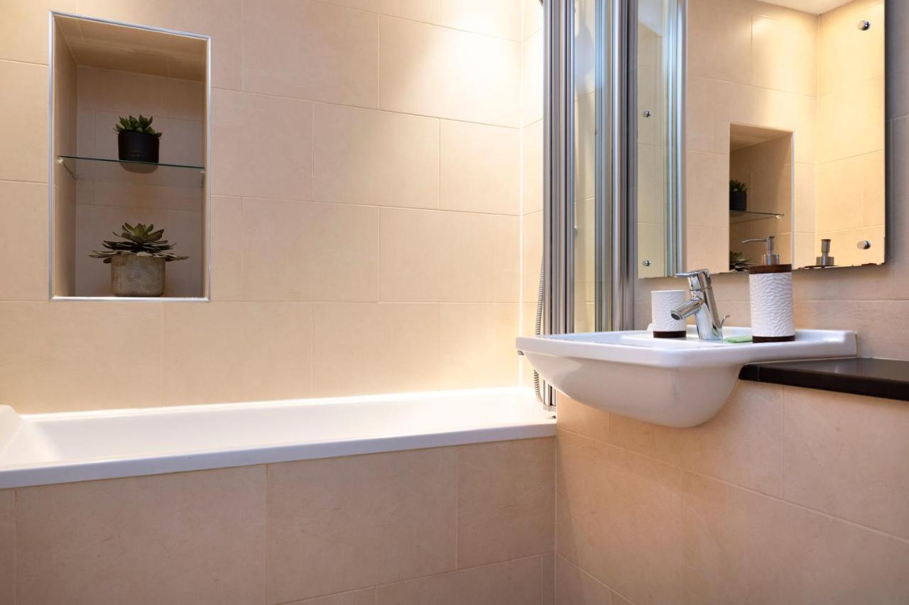 Joivy Luxury Flat Near Edinburgh Castle Appartement Buitenkant foto